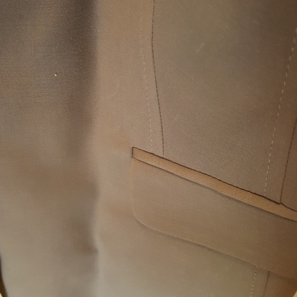 Banana Republic “Sporty” Blazer. Gently used, clean. Bought but didn’t use. - Picture 2 of 4
